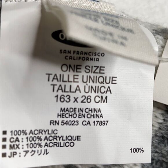 NWT Ladies Old Navy reversible snowflake scarf - Picture 4 of 5